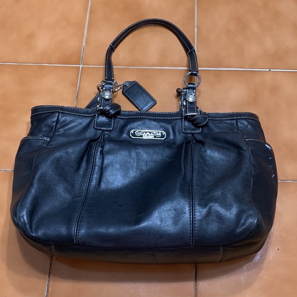 Coach Handbags - Coach Handbag/